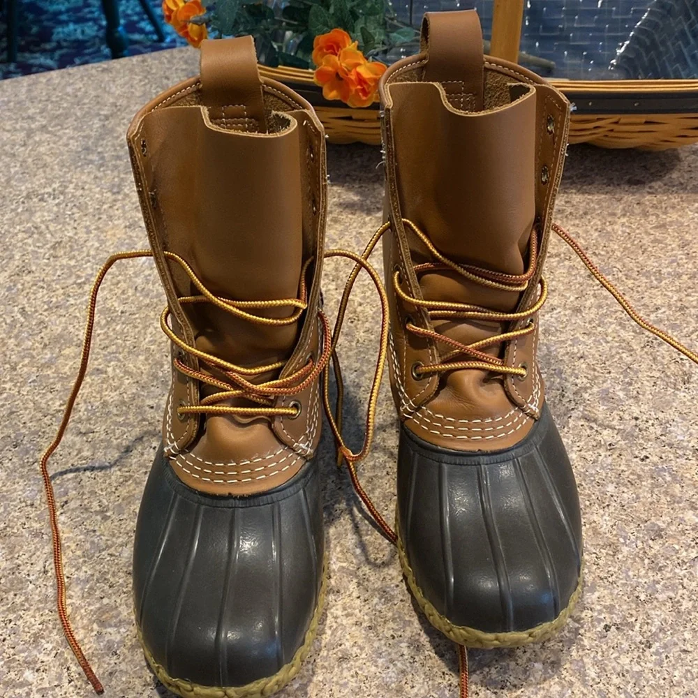 L. L. Bean Boots 8” Tan Brown 6M BM Waterproof Bottoms Duck Boots
